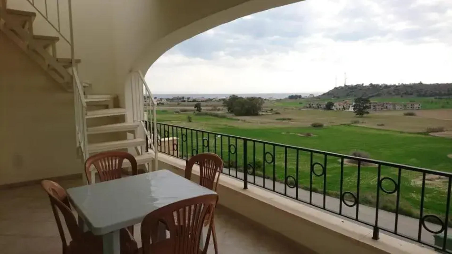 Impeccable 2 bed Penthouse