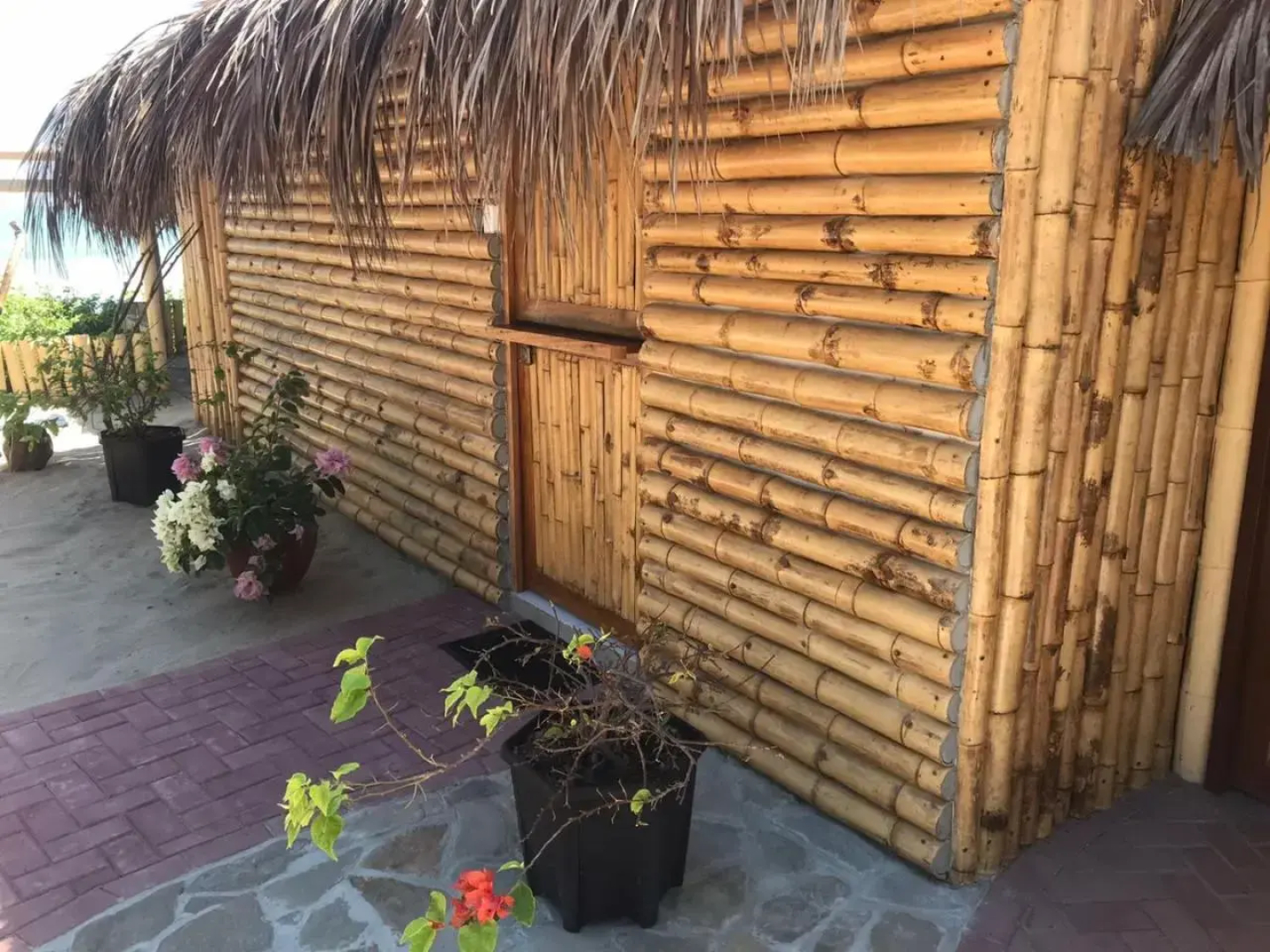 Maria Jose Bungalows