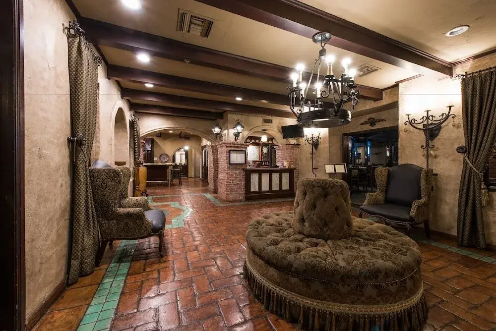 Radisson Suites Covina