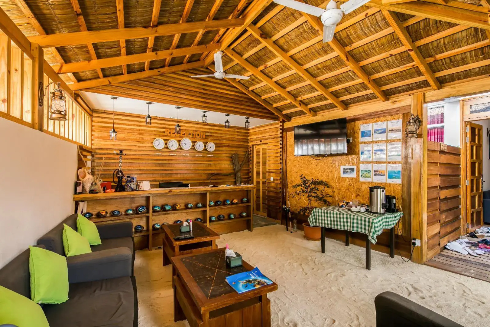 Shallow Lagoon Rasdhoo