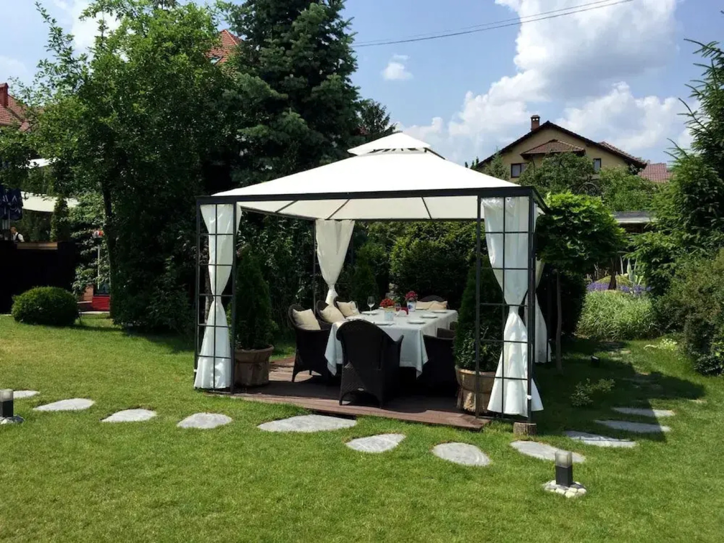 Гостиница «Дипломат Клуб»