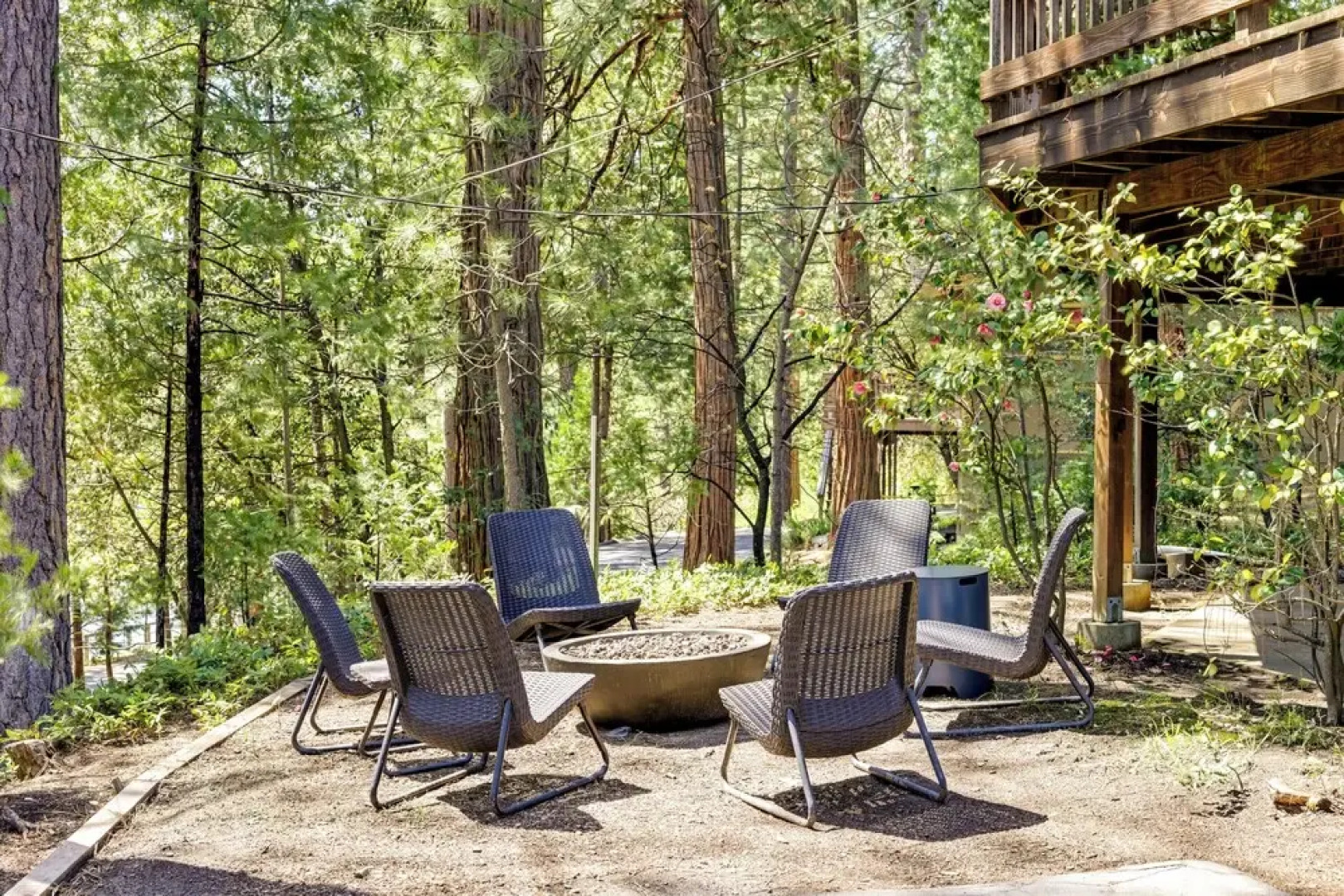 Deck & Fire Pit: Stunning Twain Harte Cabin!