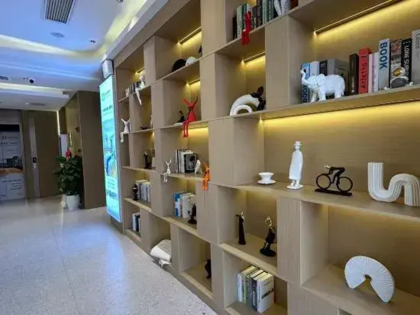Haifanxing Chain Hotel (Jiutong Branch)