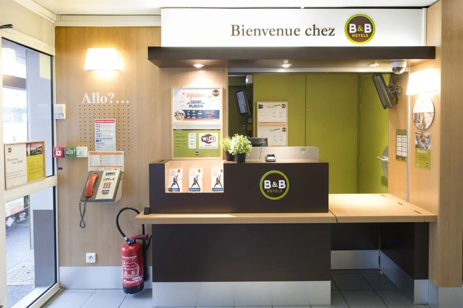 B&B HOTEL Clermont-Ferrand Le Brézet Aéroport