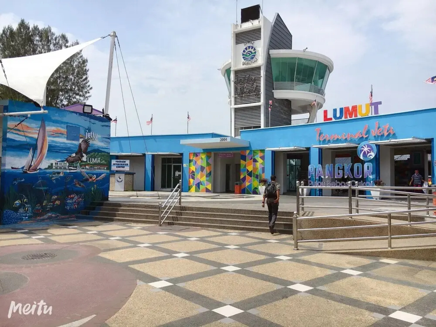 Dindings Pantai Desair Apartment By DPD