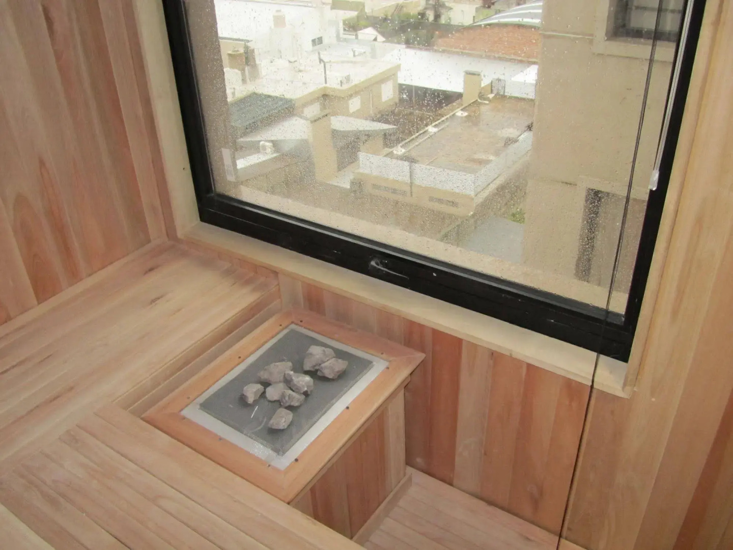 Le Parc Hotel & Suites