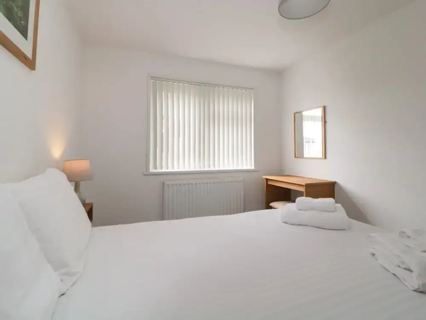 Harcombe House Bungalow 11