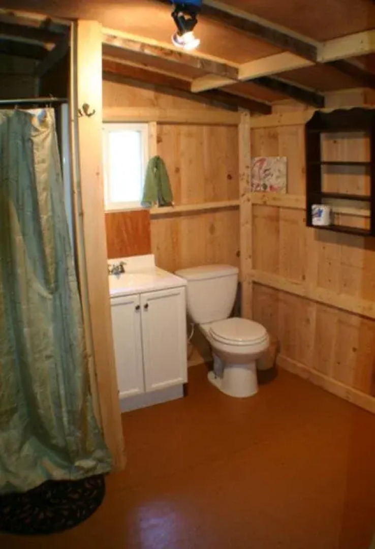 A Comfort Woods Guesthouse