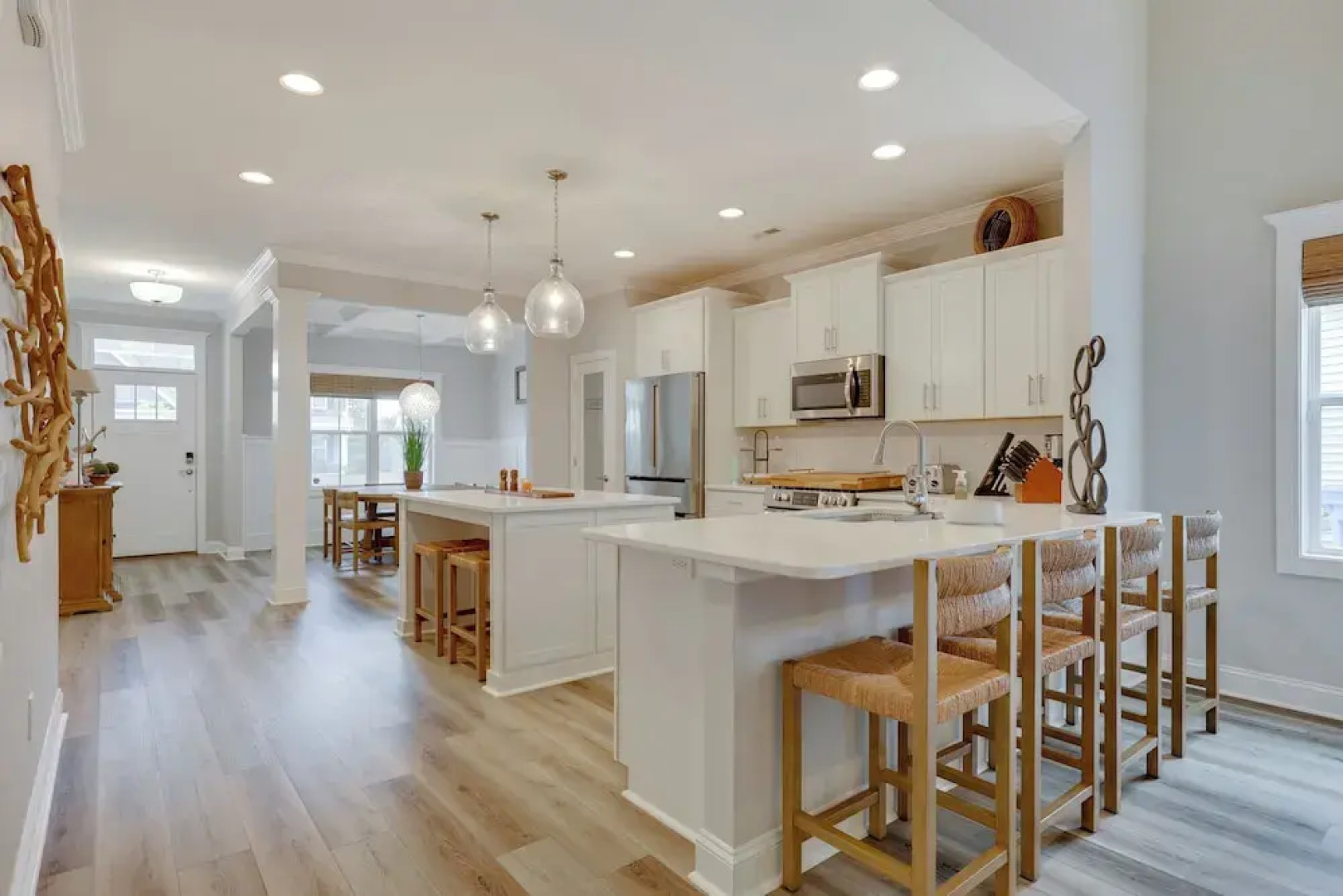 Spacious Home w/ Screened Patio in Wilmington!