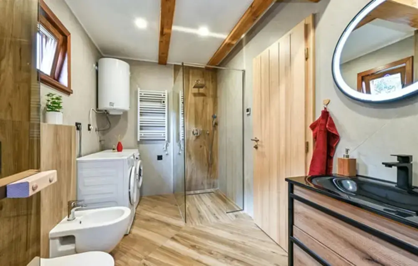 Dream Villa Sleeps 8 With Sauna