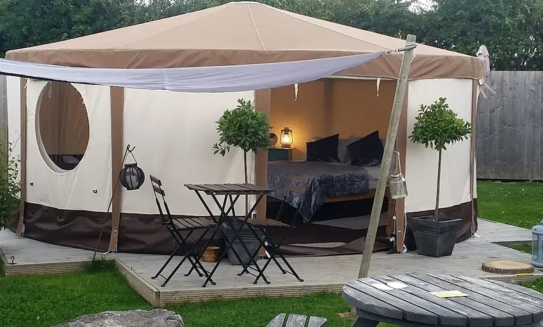 The Little Hide - Adult Only Camping Pods