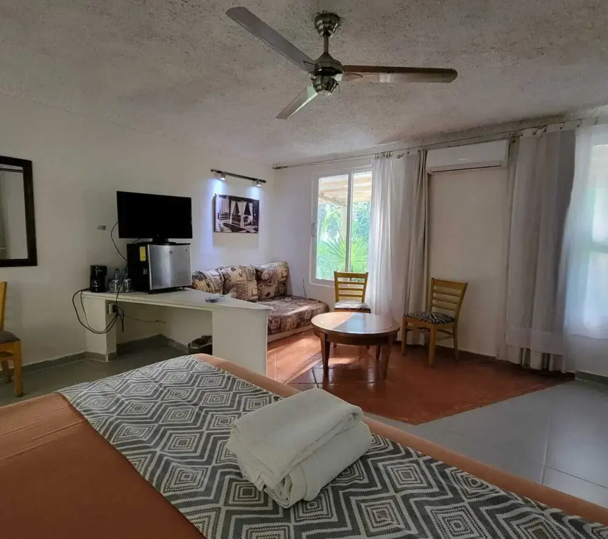 Maria's Kan Kin with Private Beach