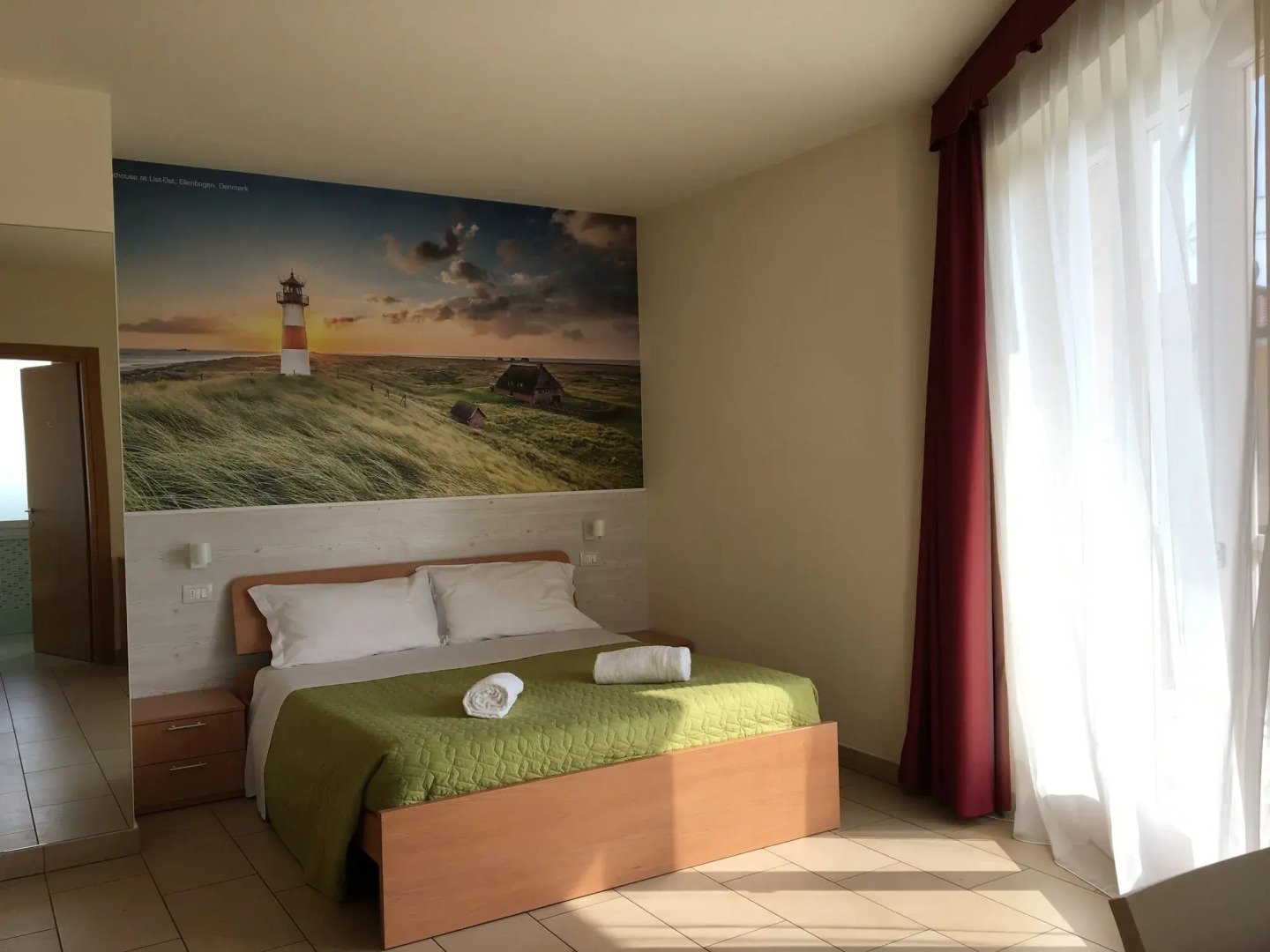 The Lighthouse Rooms