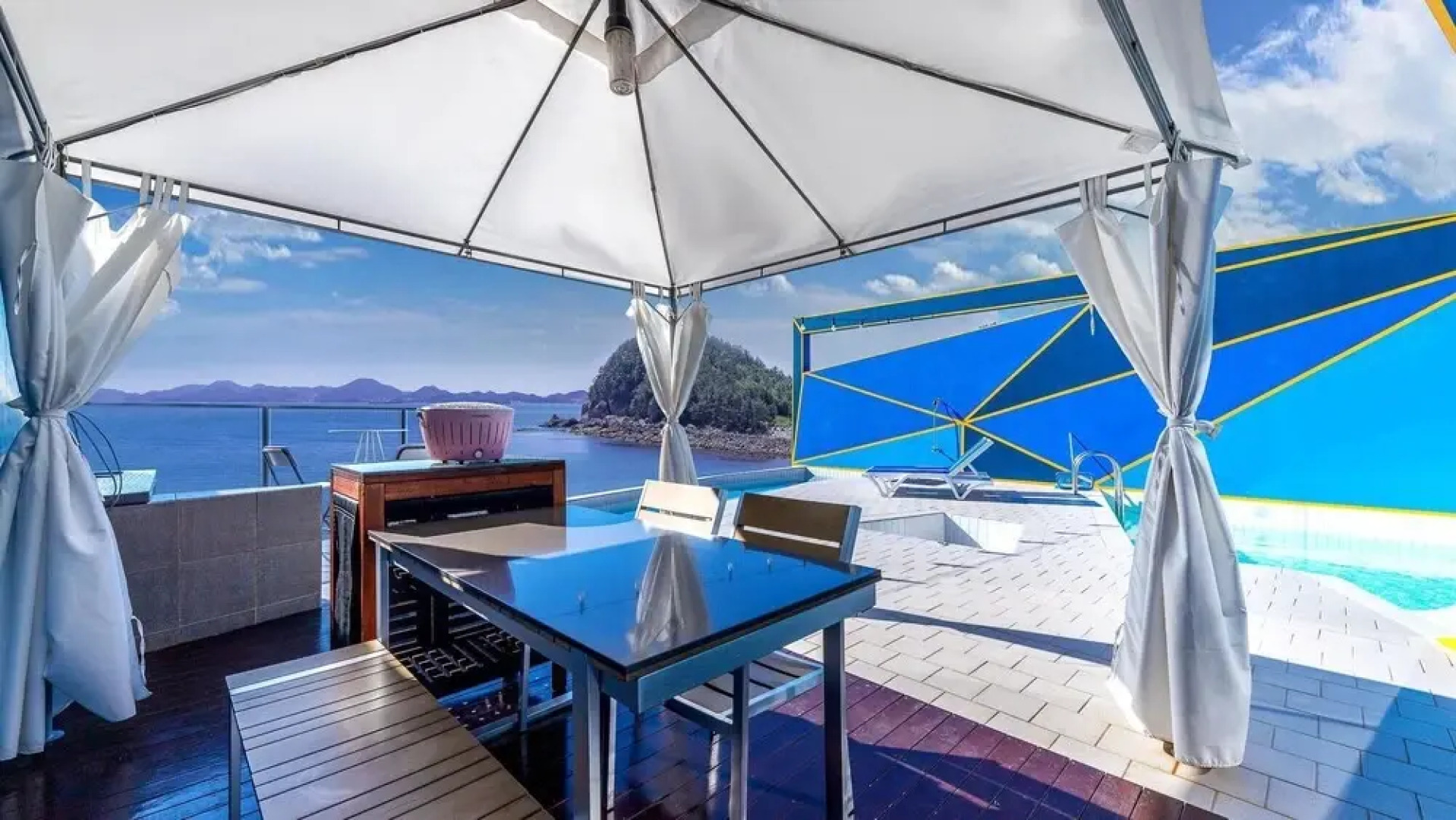 Namhae Pumda Pool Villa Pension