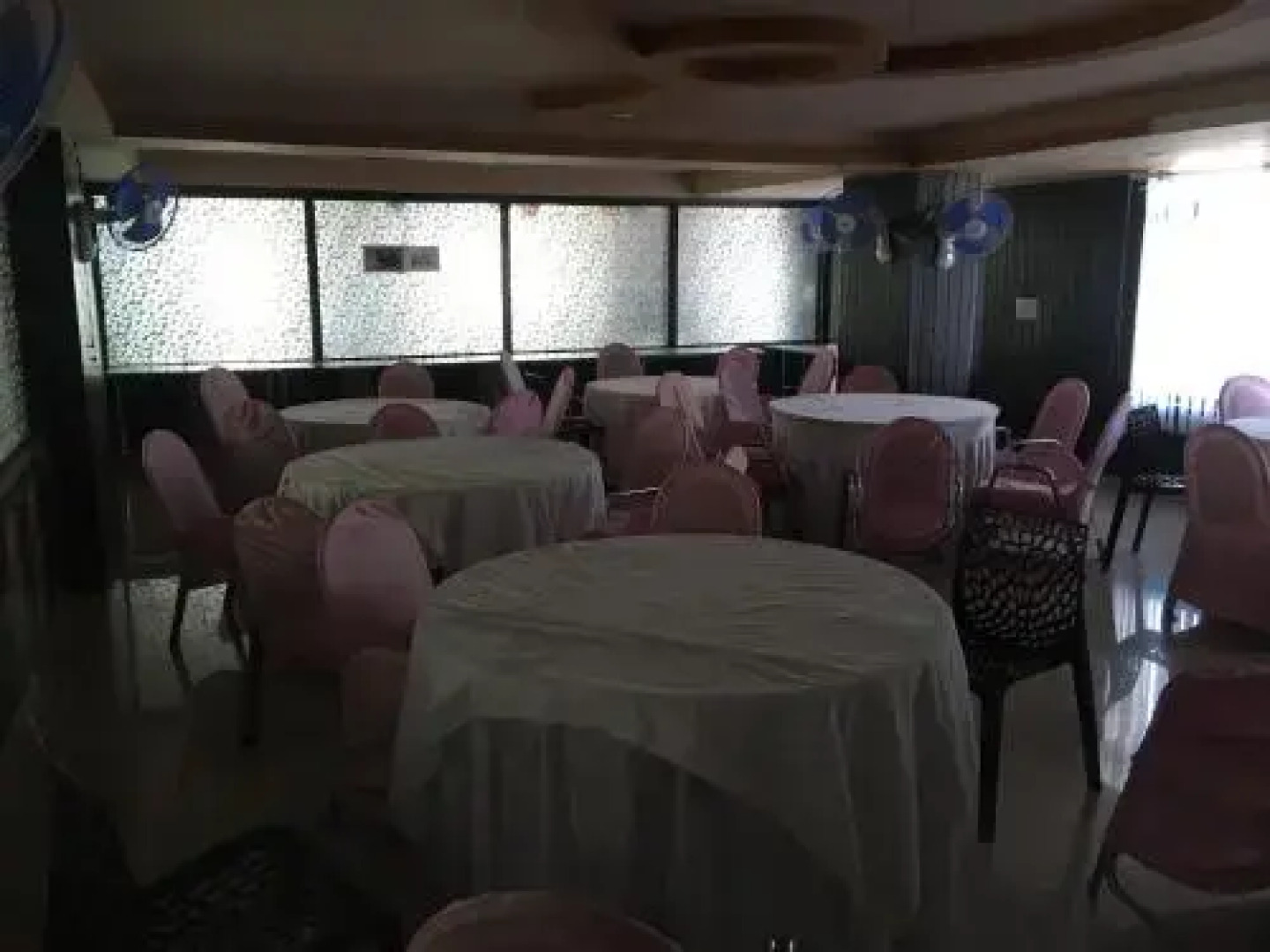 Hotel Raj International