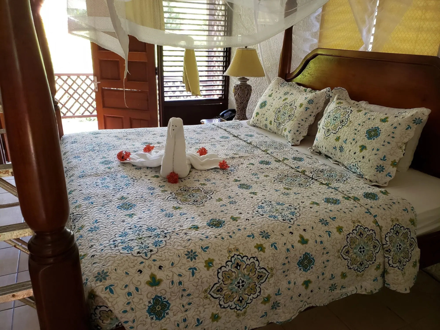 Hummingbird Beach Resort