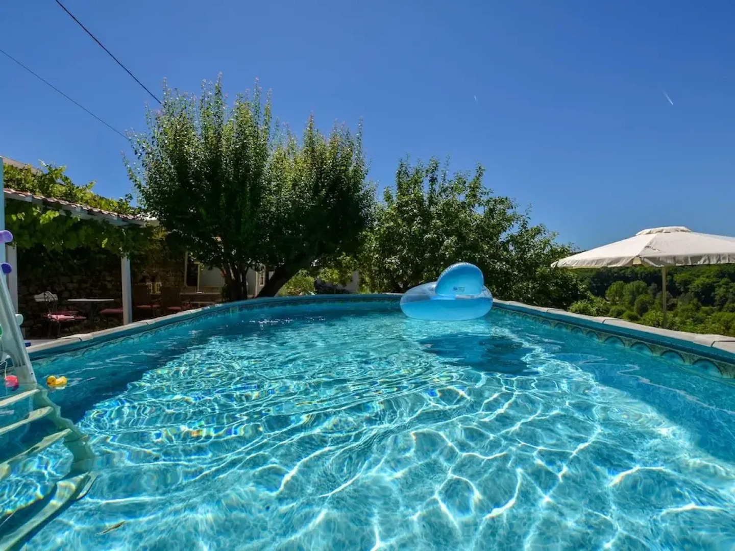 Renovated house with private swimming pool, close to Villefranche-du-Périgord.