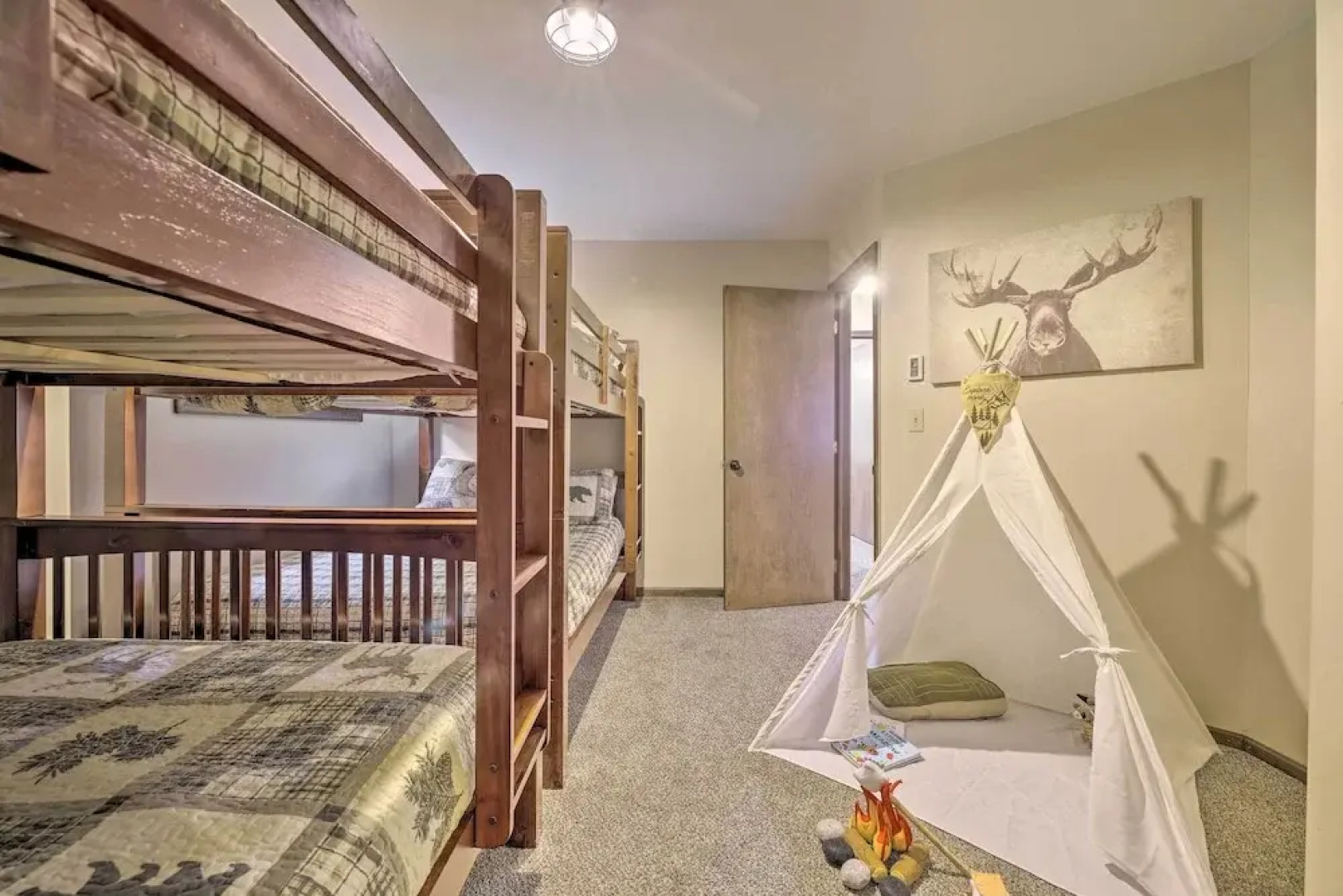 Near Hiking & Skiing: Albrightsville Home w/ Deck!