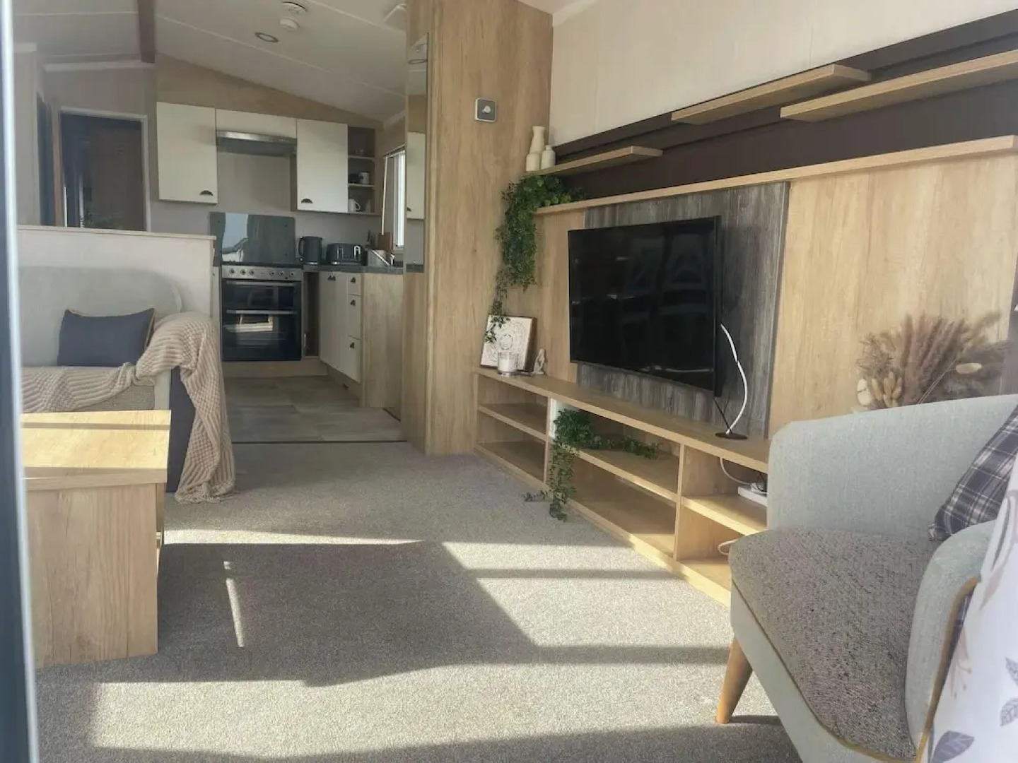 2 Bed-sleeps 6-patio-parking-pet Friendly