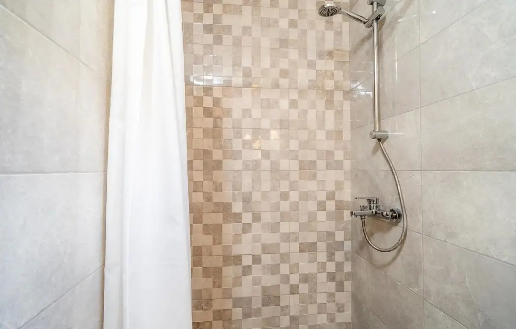 Stunning Home in Trsteno With Wifi and 2 Bedrooms