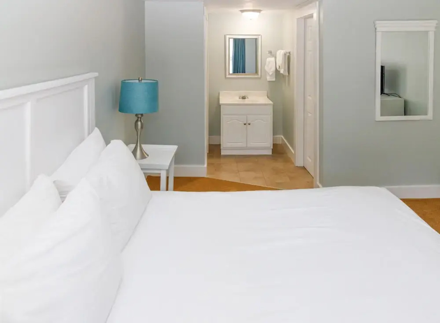 The Admiral's Inn Resort