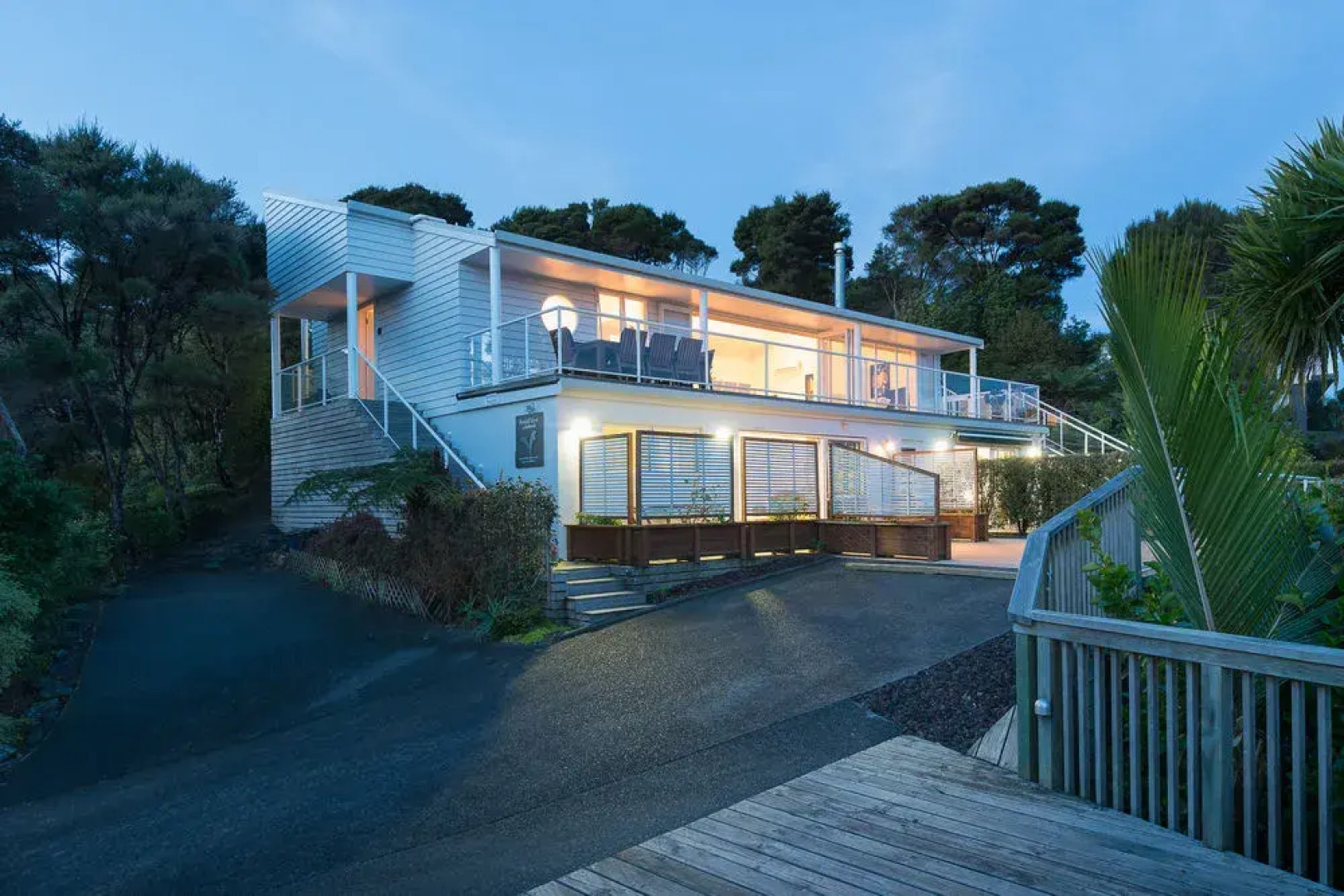 Russell View Apartments