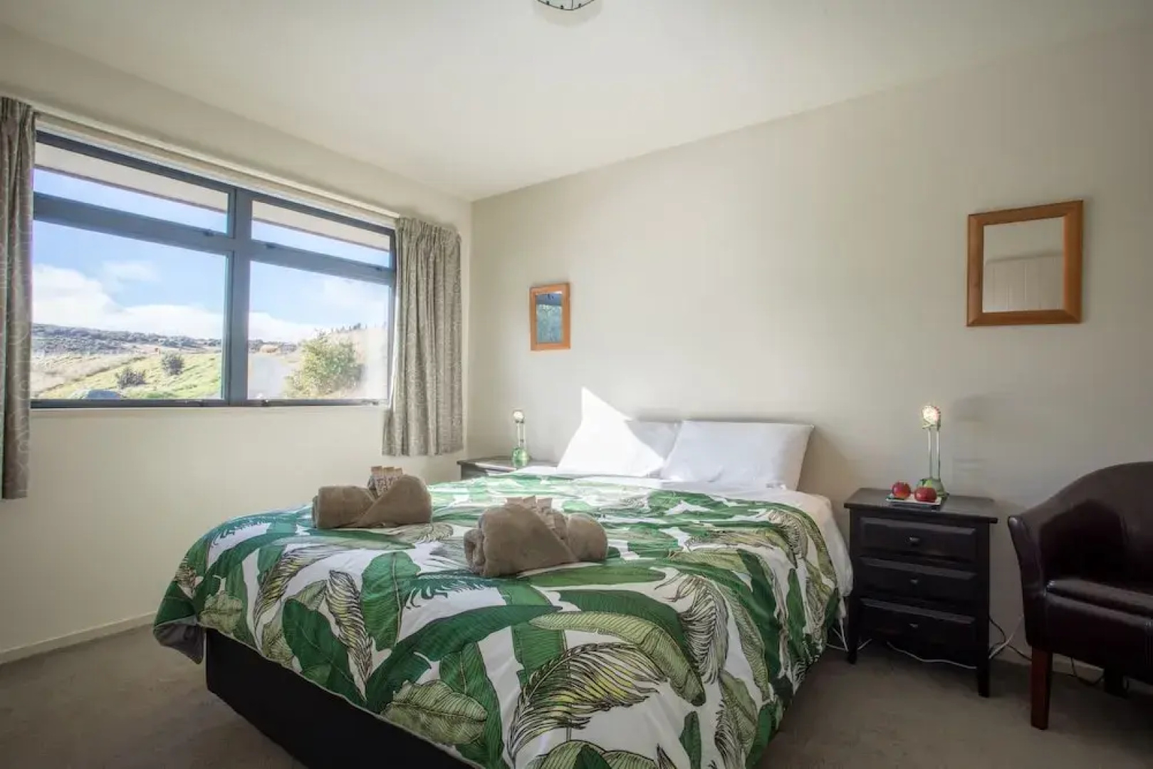 Loch Vista Lake View Villa Accommodation