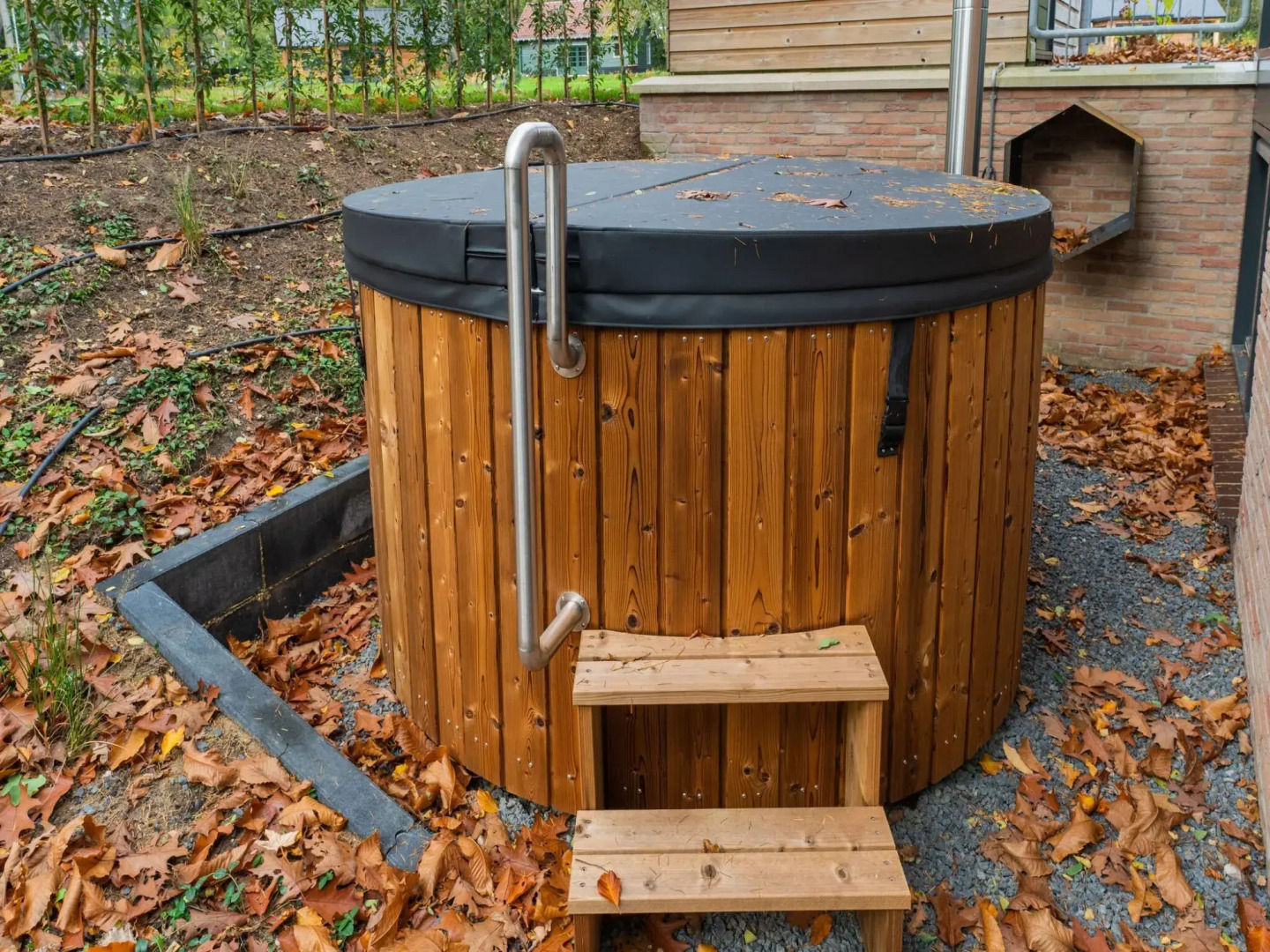 Cosy Holiday Home in Soesterberg With hot tub