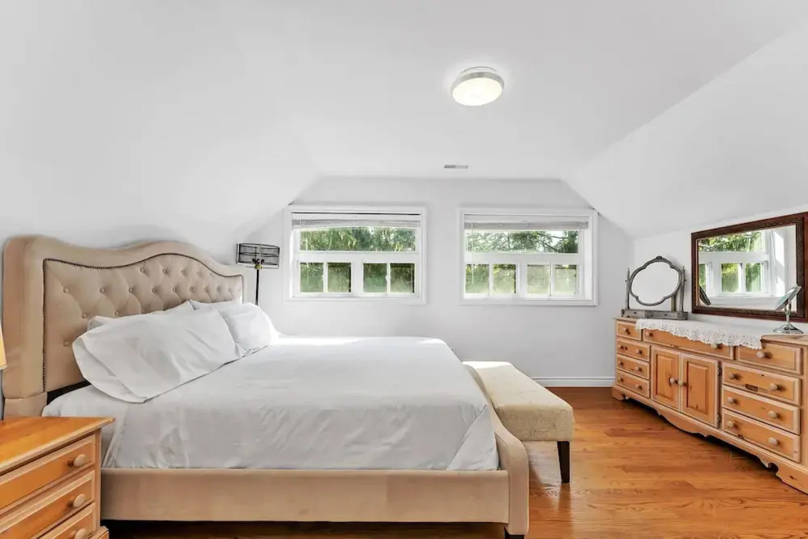 Private 2bdrm Unit With Ensuite Laundry - U5A