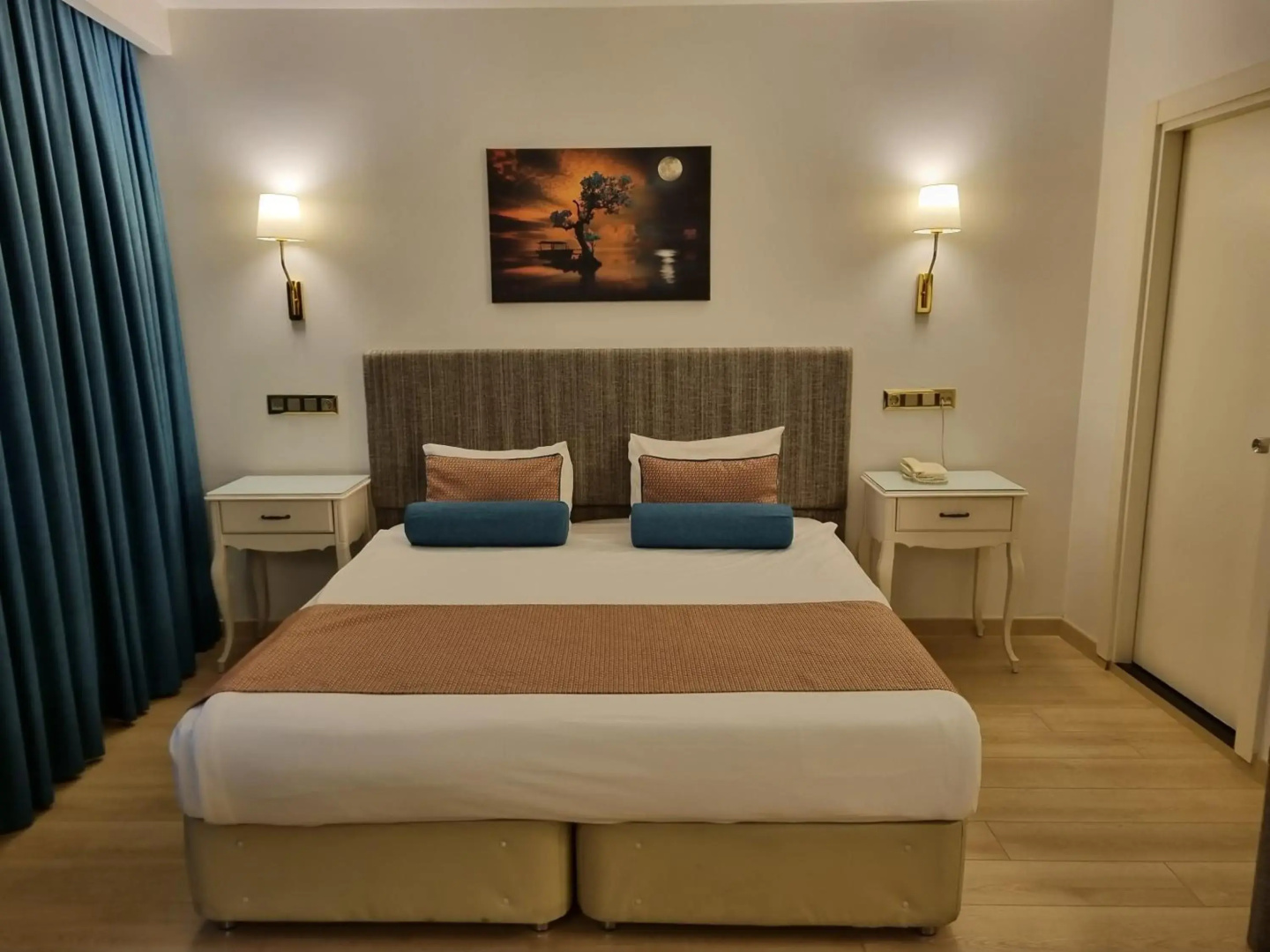 Taximtown Hotel