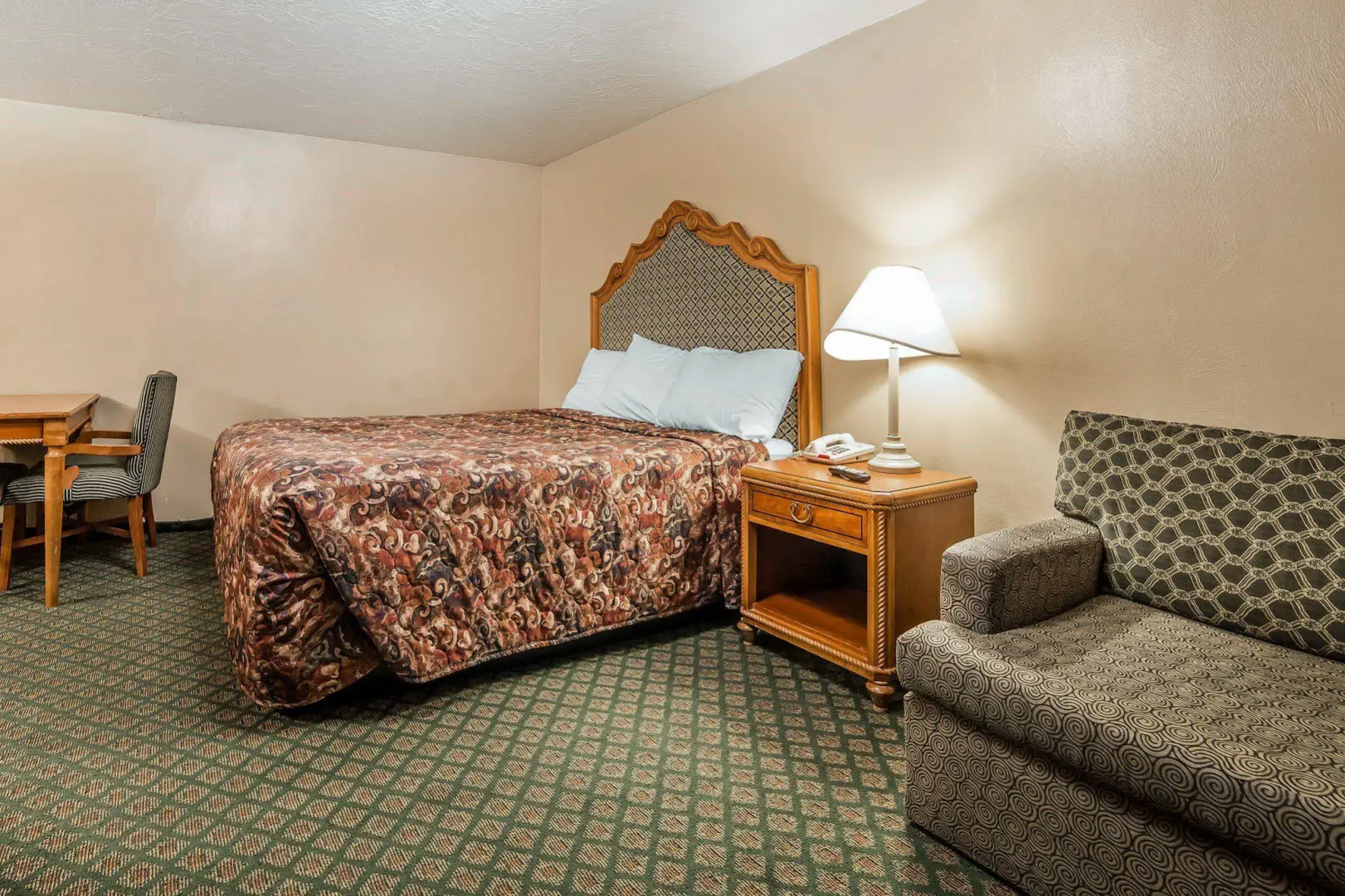 Riverton Inn & Suites