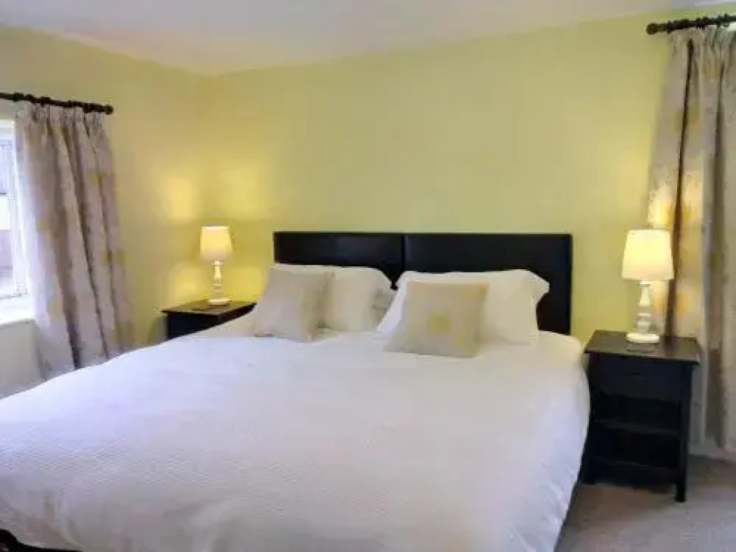 The Medieval Hall Apartment