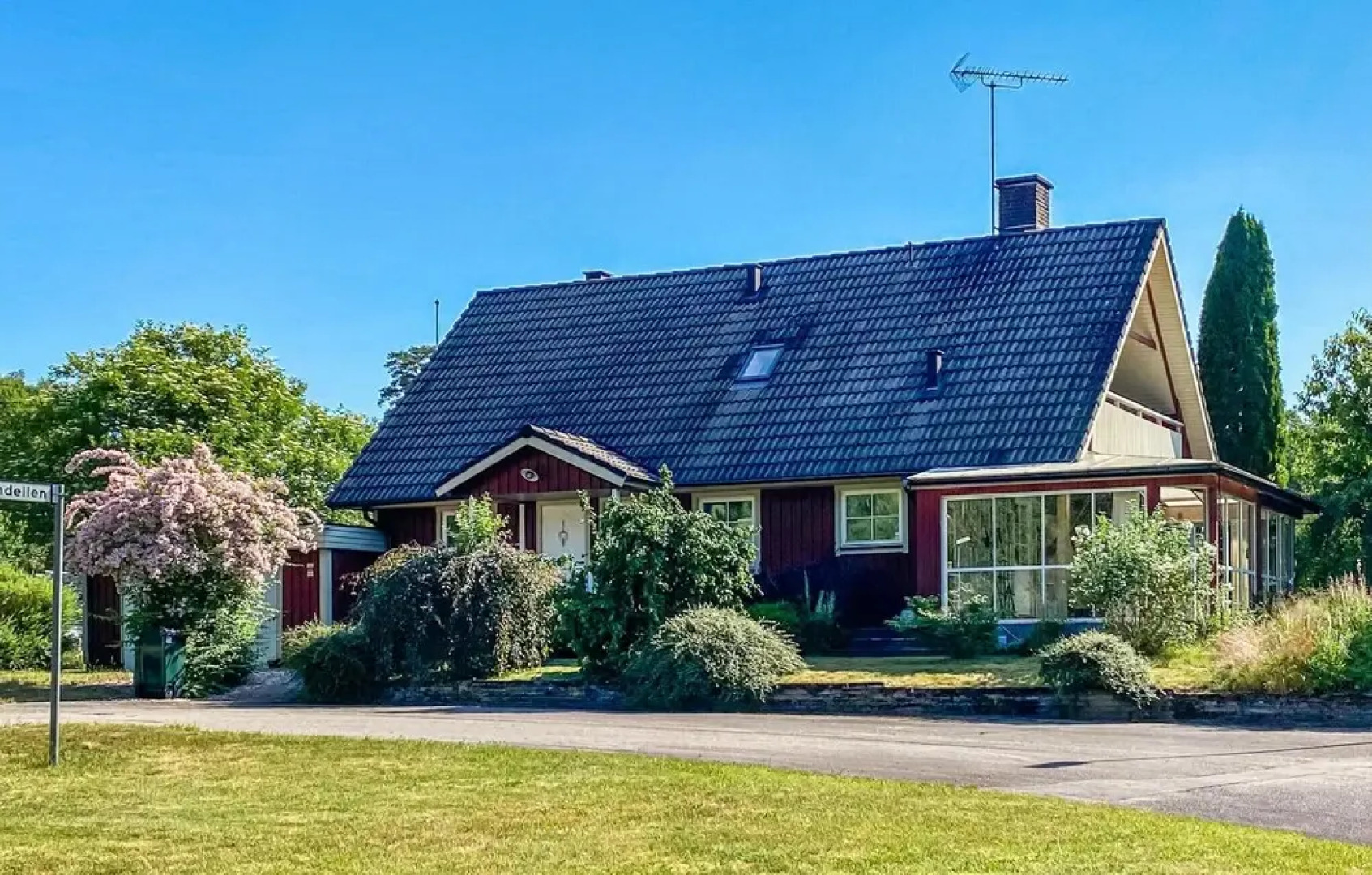 Awesome Home in Vittaryd With 5 Bedrooms and Wifi