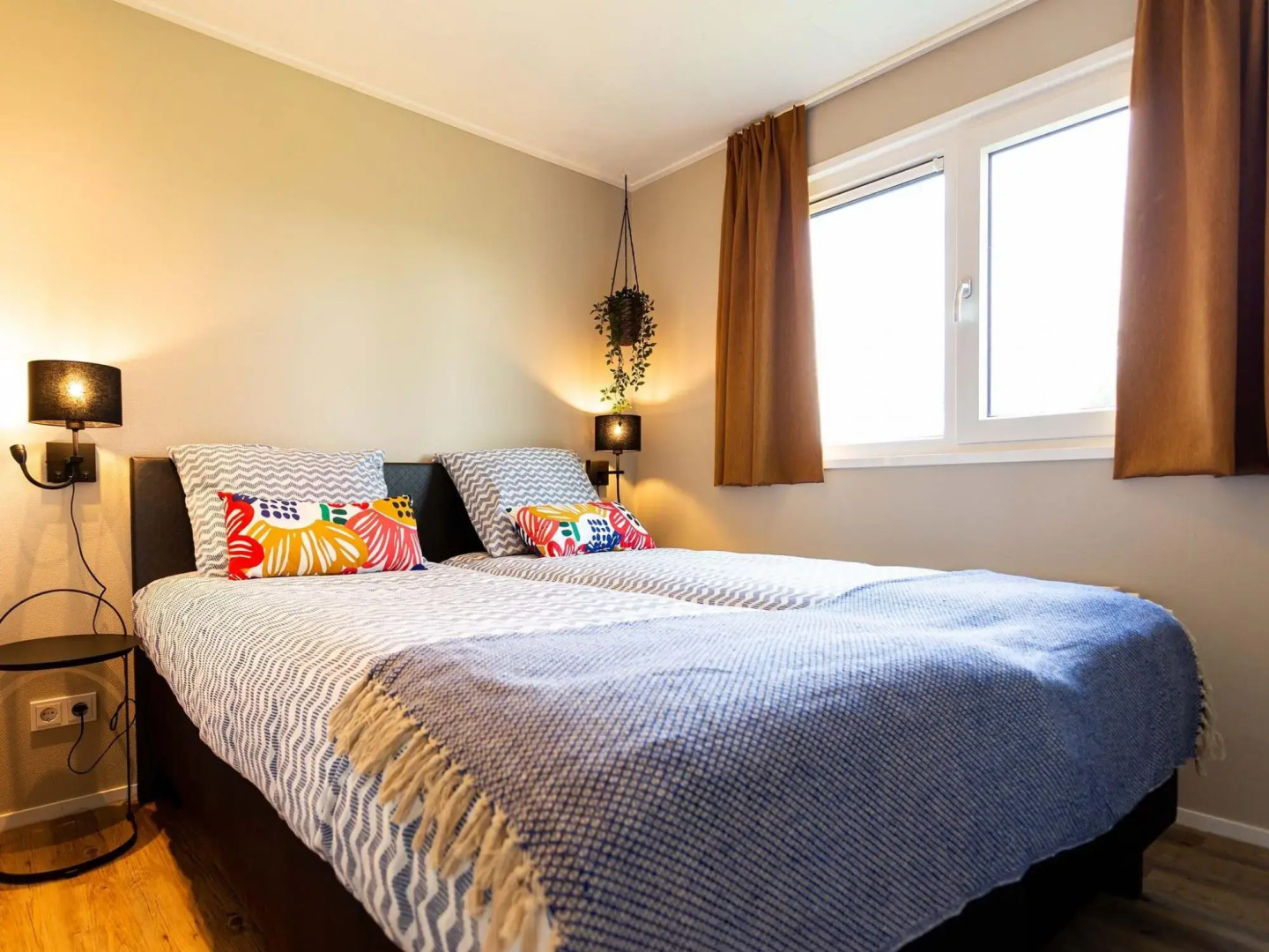 Detached, comfortable chalet with dishwasher, 8 km. from Hoorn