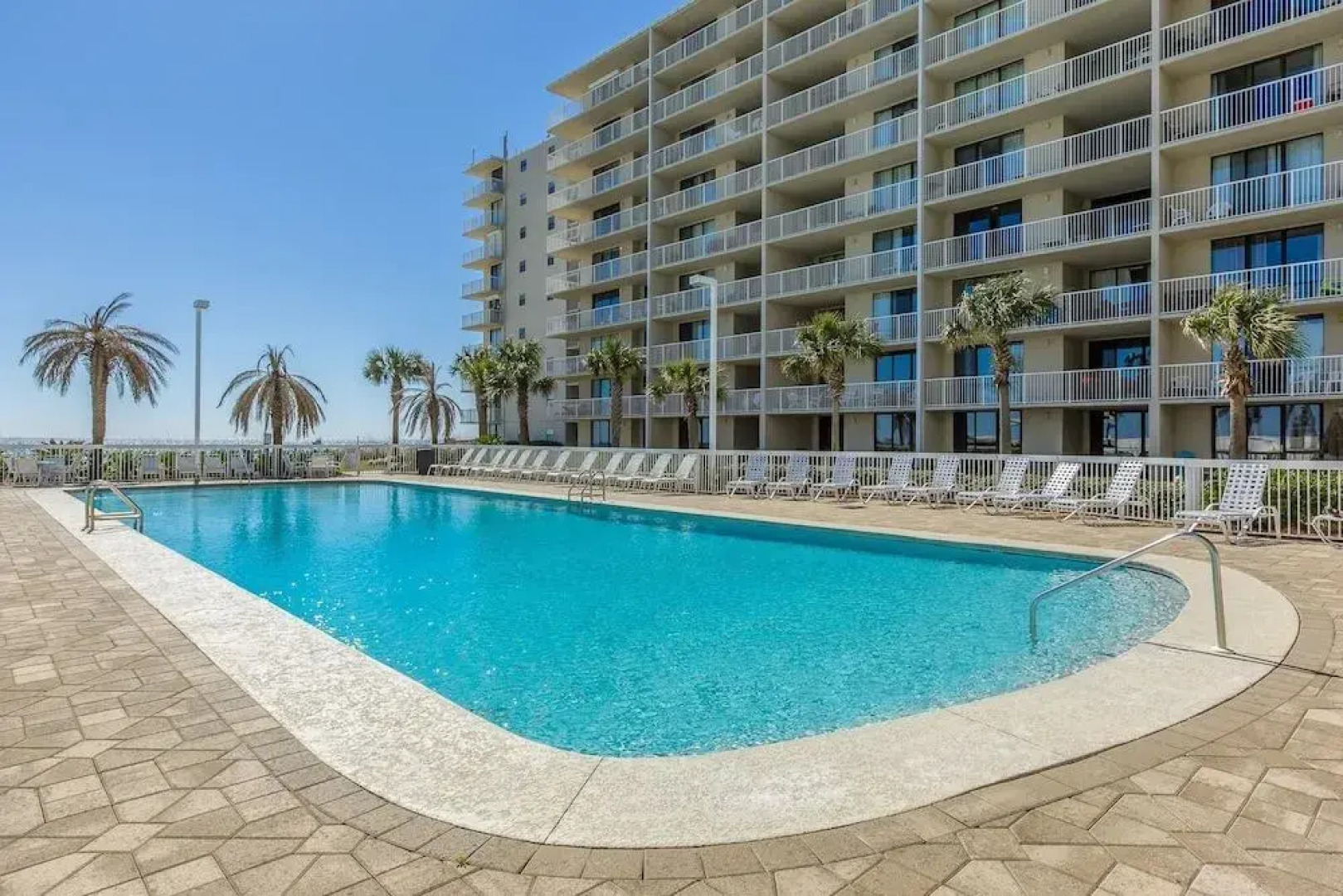 Seaside Beach and Raquet 4710