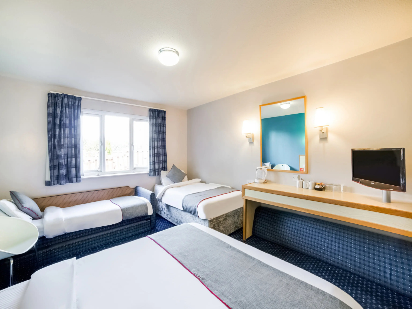 OYO Sunrise Hotel, A46 N Leicester