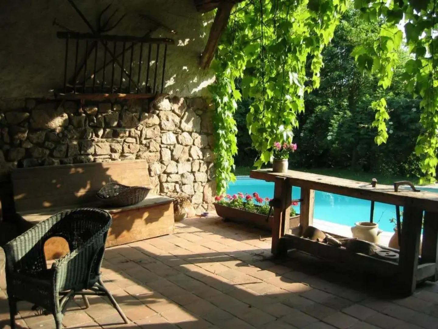 Gîte Essertines-en-Donzy, 5 pièces, 10 personnes - FR-1-496-200