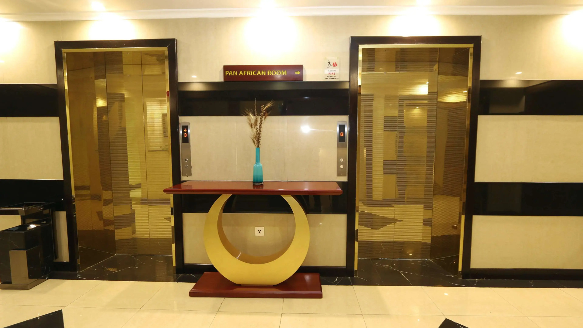 Elilly International Hotel