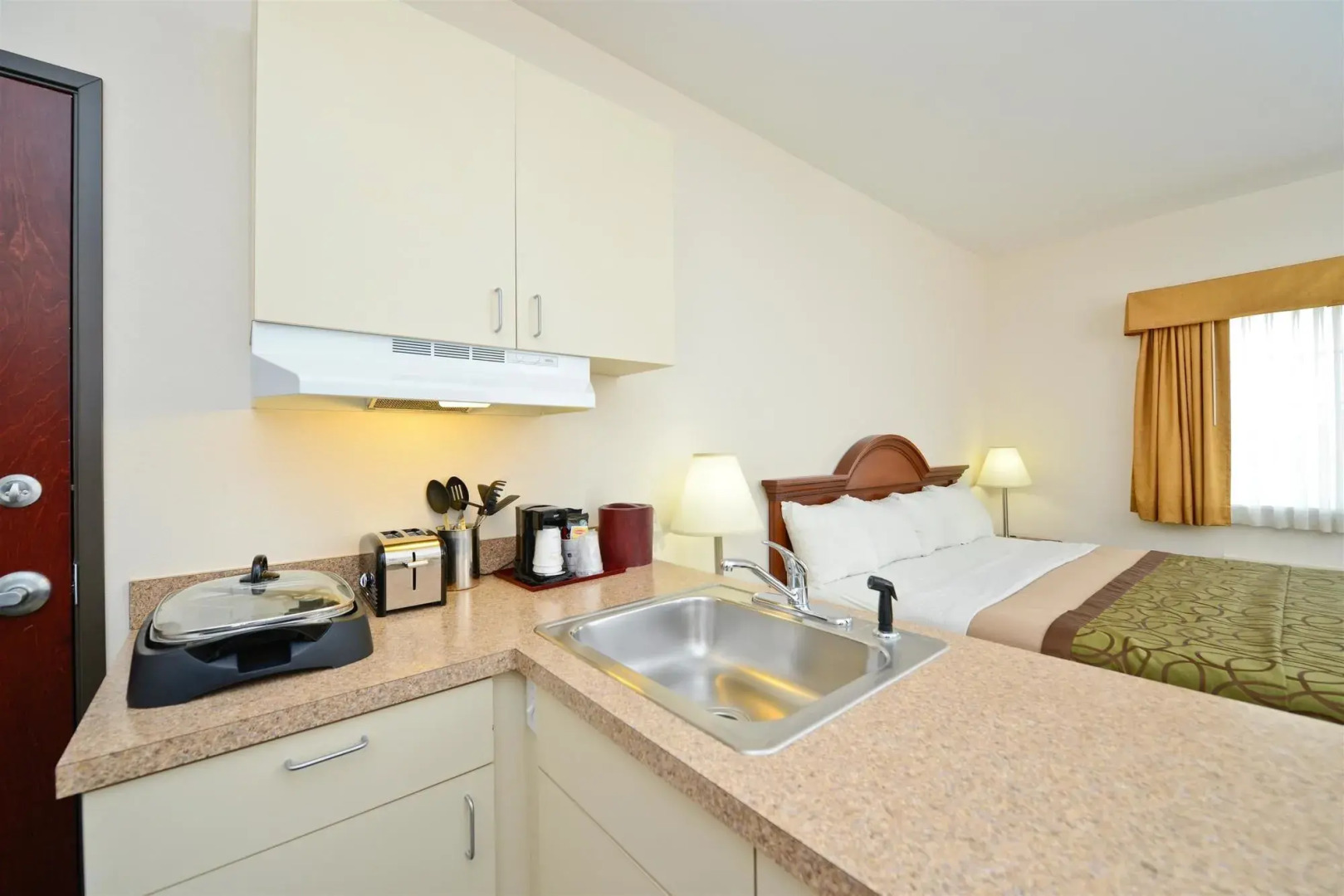 Best Western Plus Wakeeney Inn & Suites