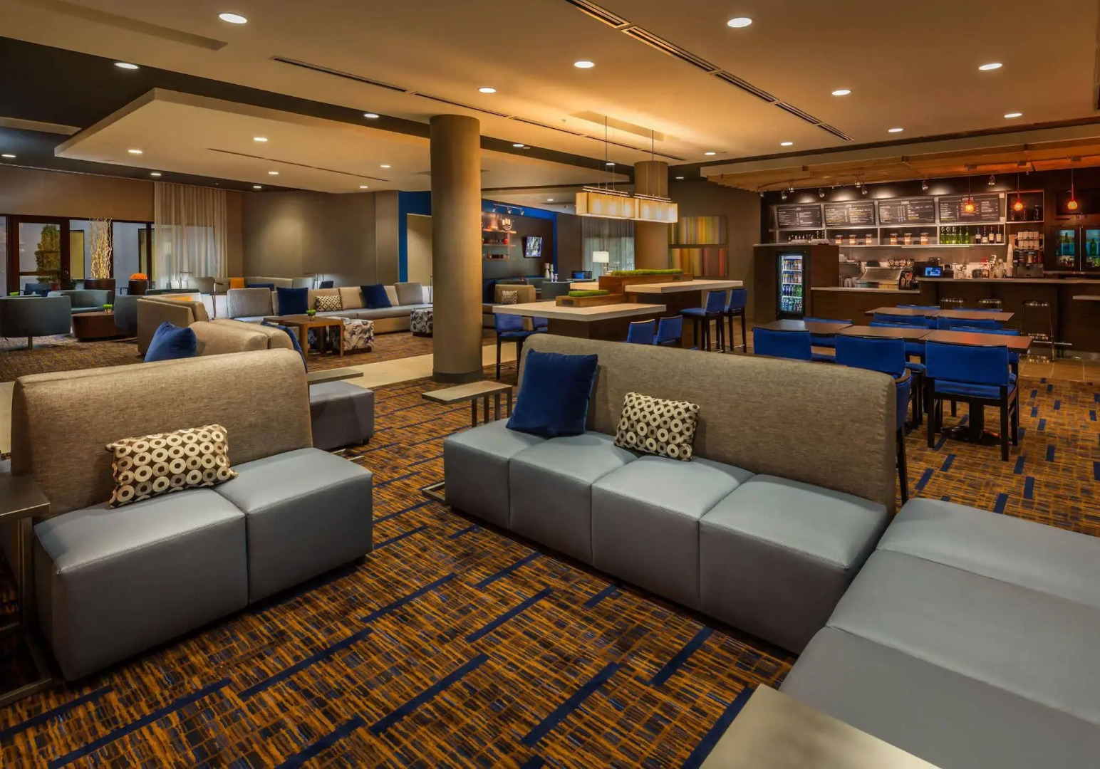 Courtyard Reno Downtown/Riverfront