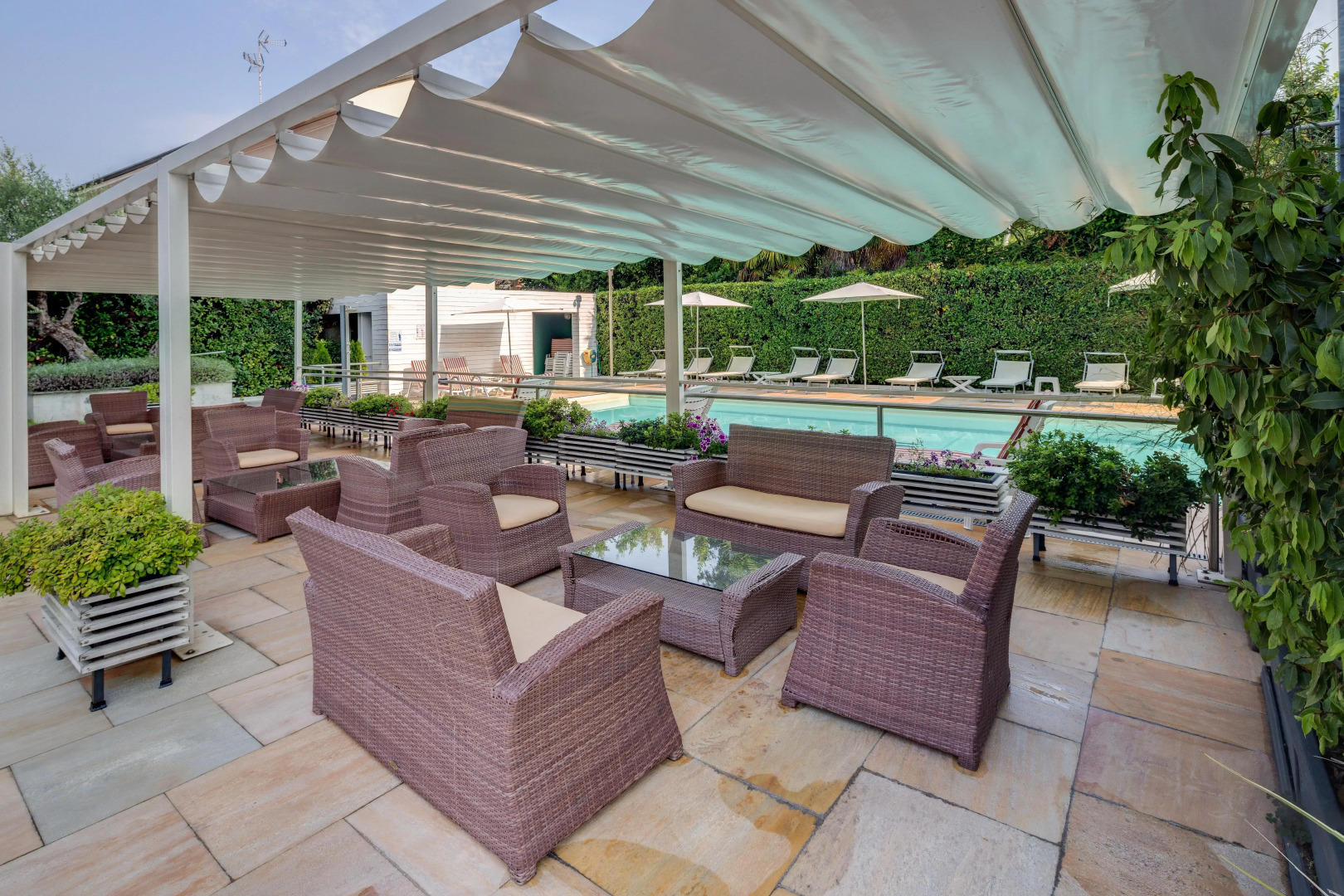 Jet Hotel, Sure Hotel Collection by Best Western