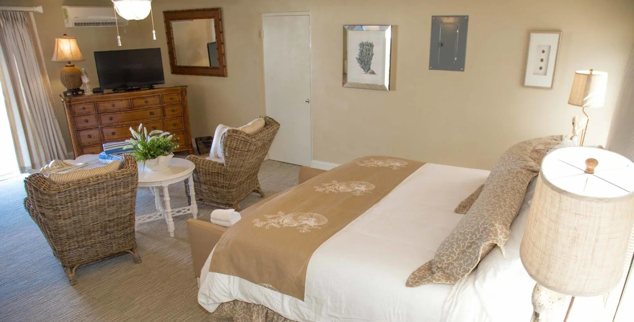 Romora Bay Resort & Marina