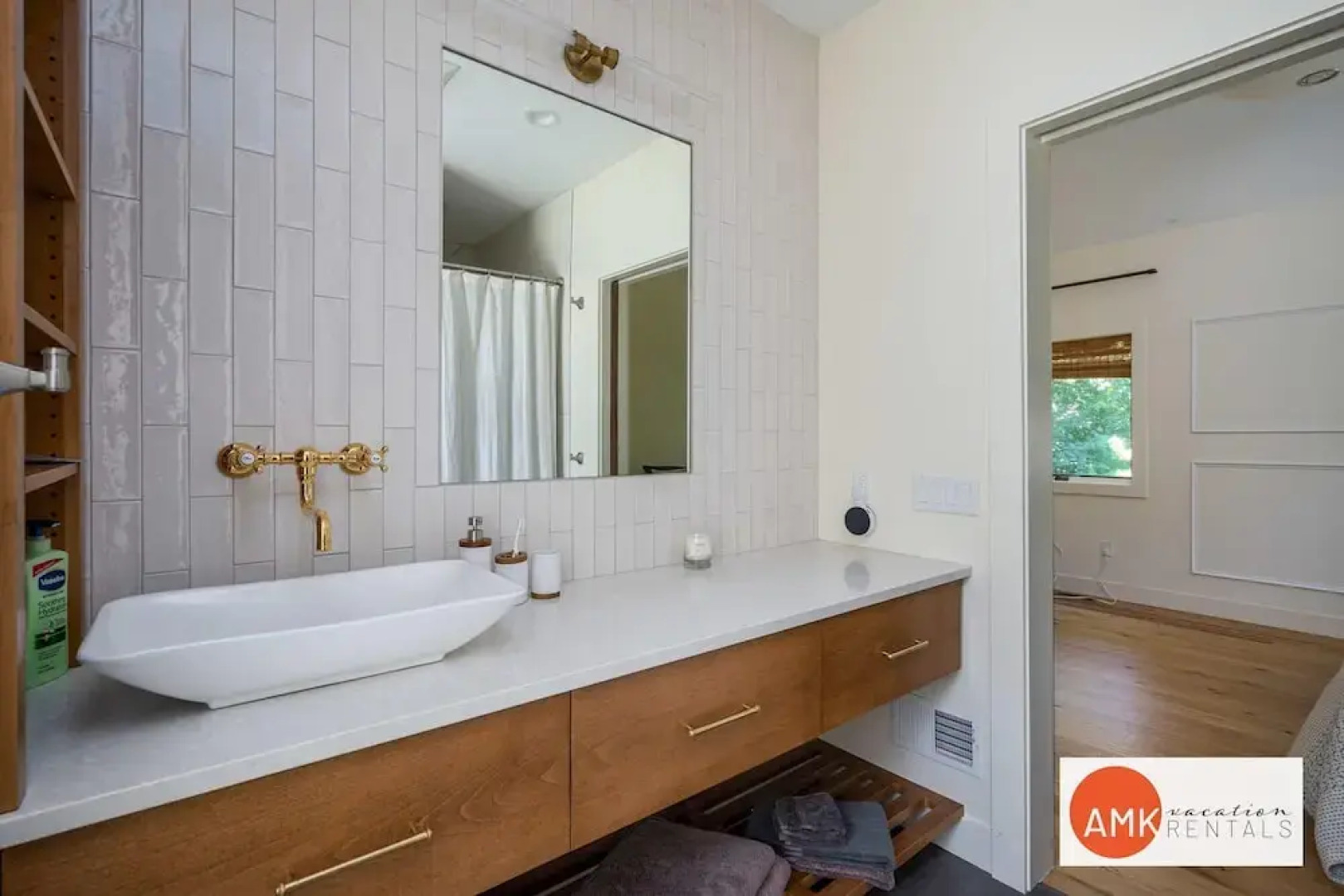 Beautiful Custom Lake House