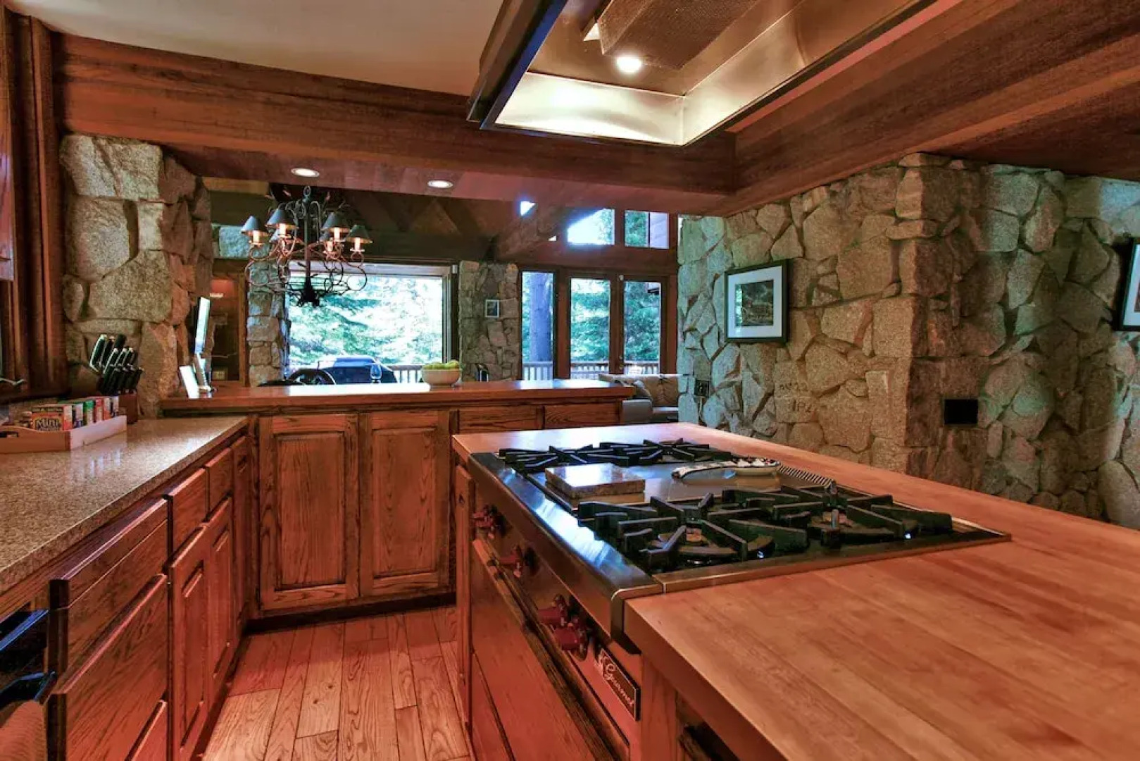 Yosemite Scenic Wonders - Fish Camp Area