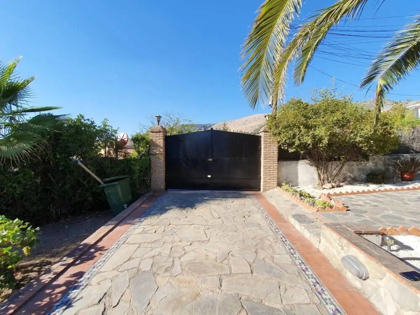 Villa With 2 Bedrooms in Alfacar, With Wonderful Mountain View, Private Pool, Furnished Terrace