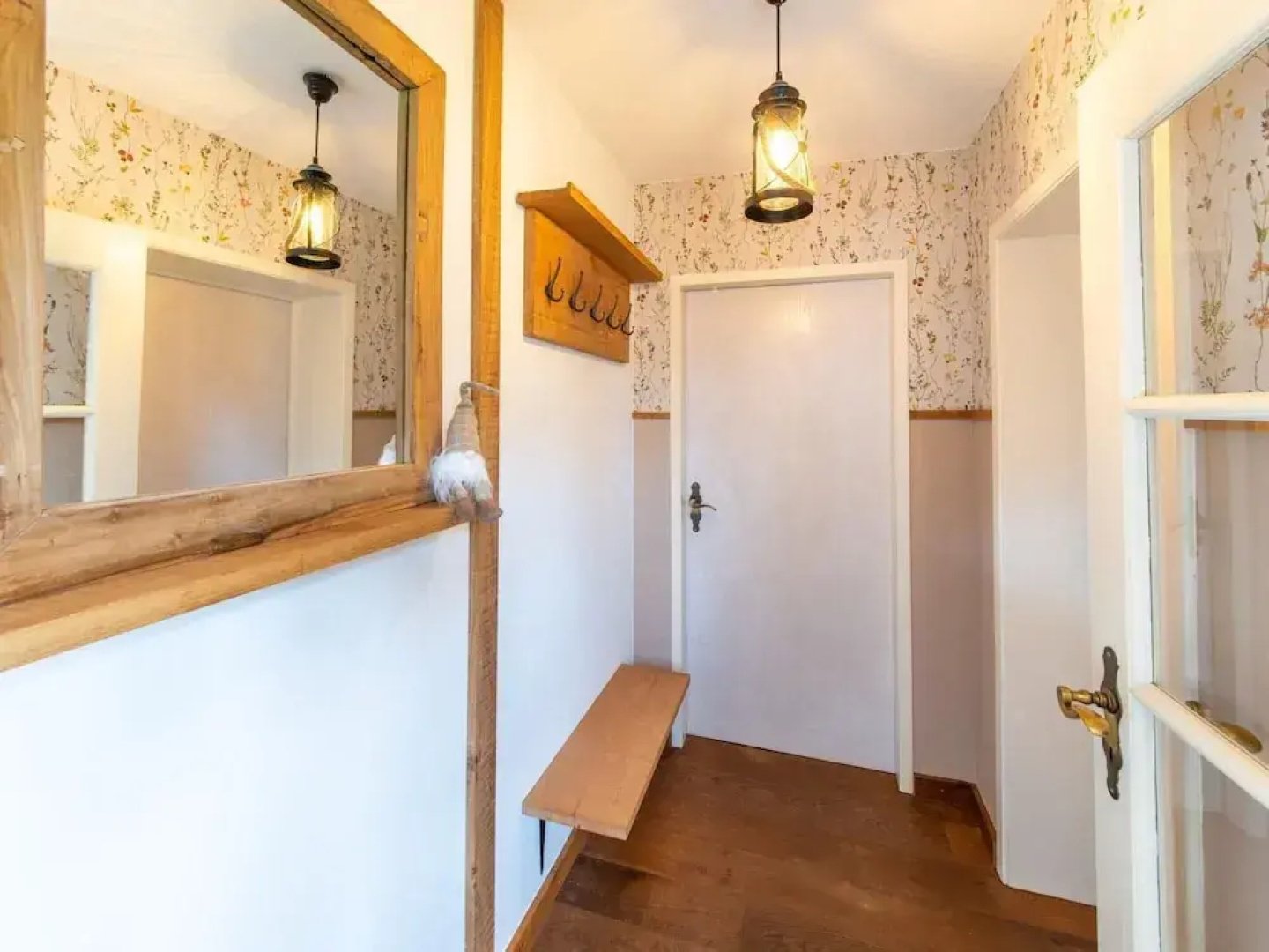 Charming House With Sauna, Jacuzzi in Bullange