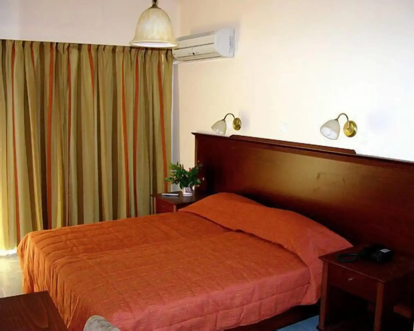 Apollo Hotel
