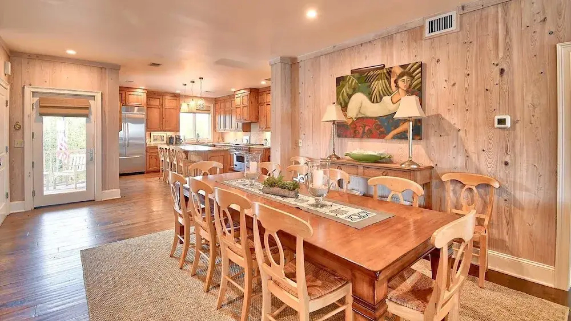 134 Maison Blanche 7 Br Home by RedAwning