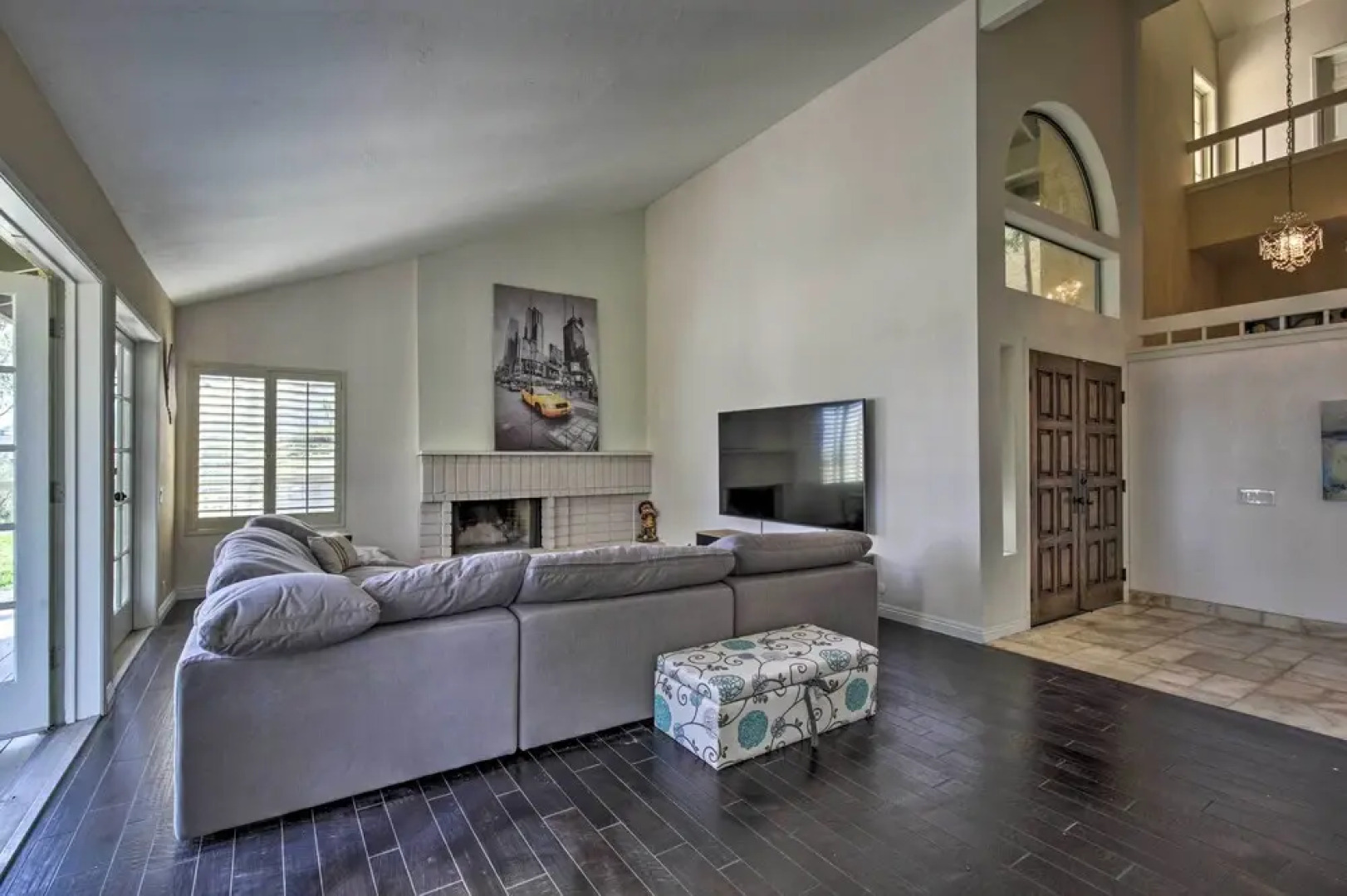 Spacious El Cajon Villa - 14 Mi to Downtown!