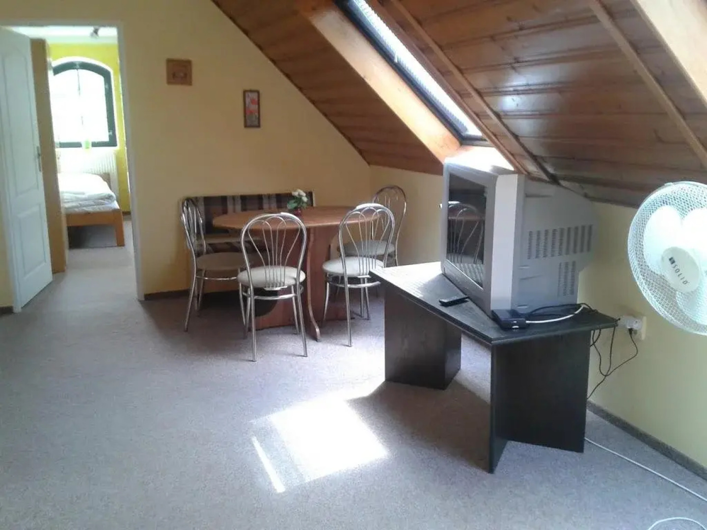 Pension No 30 And Restaurant In Chaloupky